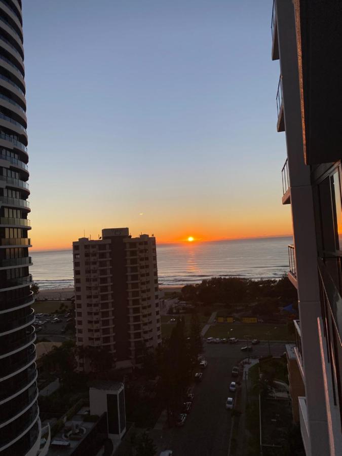 Koko Luxury Apartment In Broadbeach Gold Coast Esterno foto